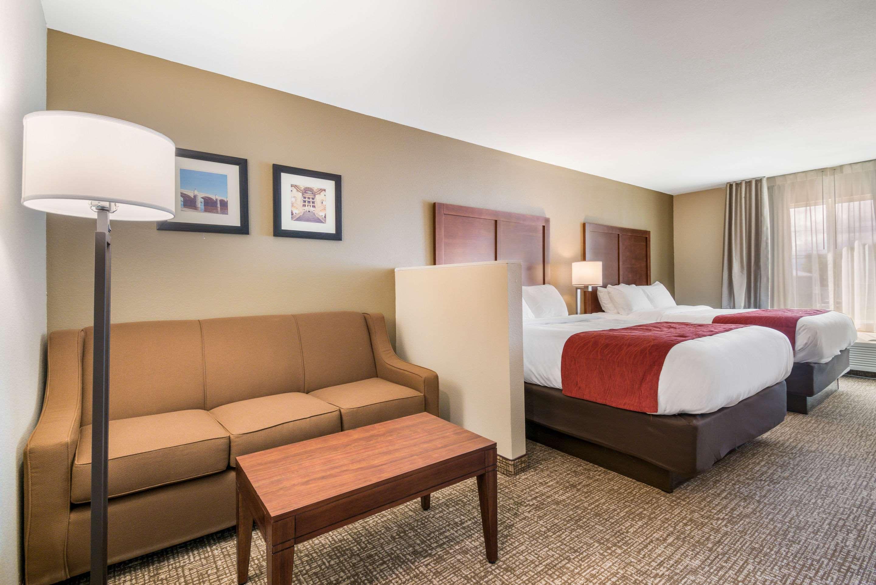 Comfort & - Hershey West Hotel 2*